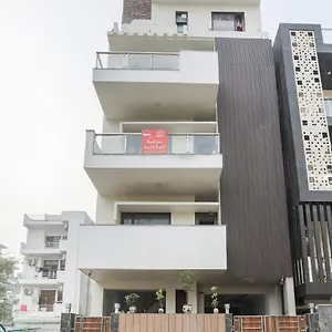 Capital O 85585 The Arjun Hotel Gurgaon